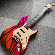 Type Stratocaster rouge