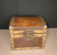 Petite boite coffre à trésors en bois, rangement bijoux, clés, souvenirs, maison