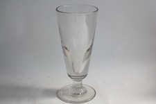 Ancien verre à absinthe avec