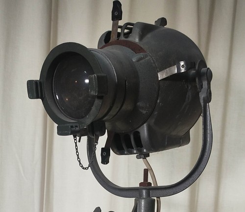 Projecteur lumière theatre - projecteur,