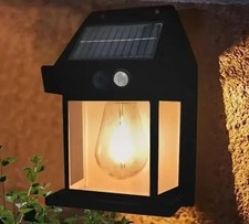 Lampe solaire d' extérieur,  avec détecteur de mouvement.