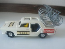 Peugeot 404 SCIC SALZA vintage Tour de France cycliste l'Equipe TDF