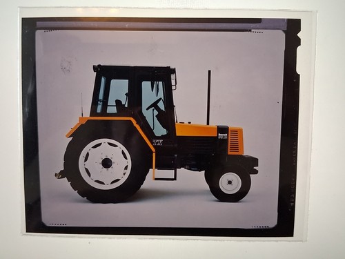 Photo tracteur renault 12 - photo,