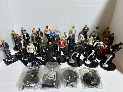 Lot figurines crows and - figurines,