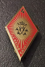 Insigne Armée Militaire 4ème Rgt de Cuirassiers Reine Cavalerie Drago G942 (C10)