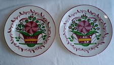 ASSIETTES ANCIENNES EN FAIENCE MOTIF PANIER FLEURI LES ISLETTES ?