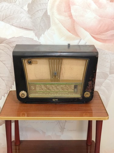 Radio vintage radiola - radio,