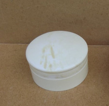 Ancienne boîte à poudre en