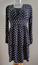 ? Robe à Pois et volant