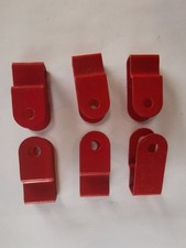 MECCANO LOT DE 6 CHAPES ROUGES ref 44