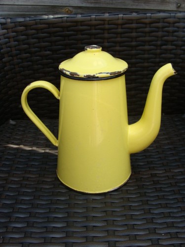 Cafetière émaillée ancienne