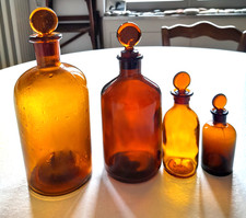 4 Anciens flacons pharmacie