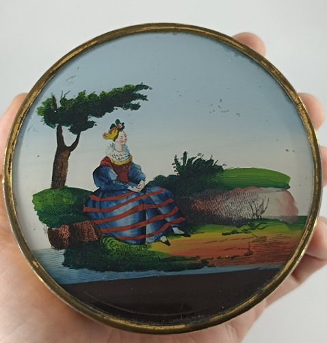 Boite fixe sous verre peint - verre,