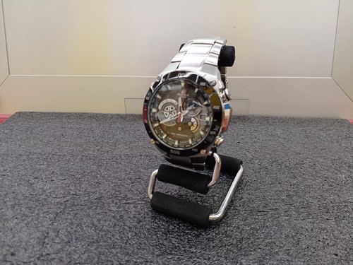 Montre radio solaire robuste
