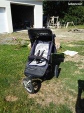 Poussette Red Castle (prix négociable en cas de remis en main propre)