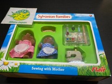 Sylvanian Families cousant