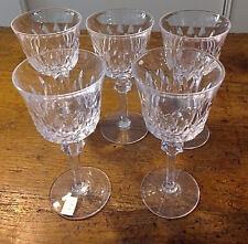 5 VERRES EN CRISTAL MOULE DE