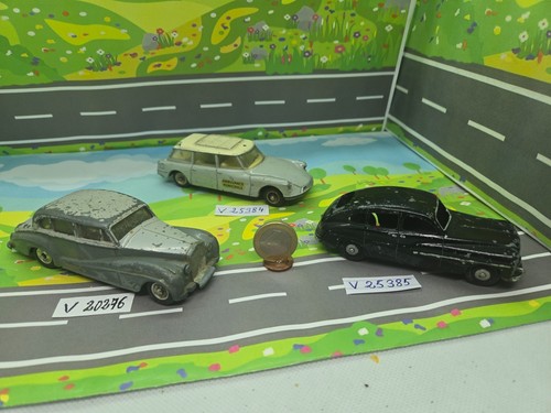 Voiture dinky toys - voiture,