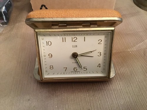 Vintage elgin wind travel - vintage, up