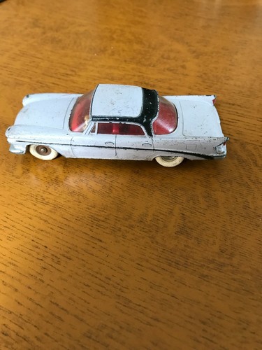 Dinky toys chrysler saratoga - dinky,