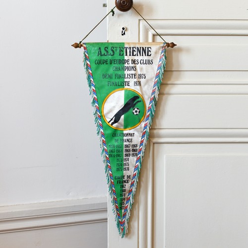 Ancien grand fanion asse st - grand,