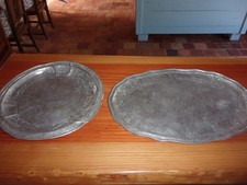 2 Grands plats ovale et rond