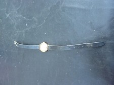 TRÉS BELLE ET ANCIENNE MONTRE