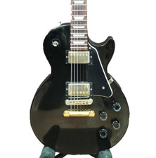 [Gibson] Guitare électrique Les Paul Studio Black Gold Hardware Made in USA 2001