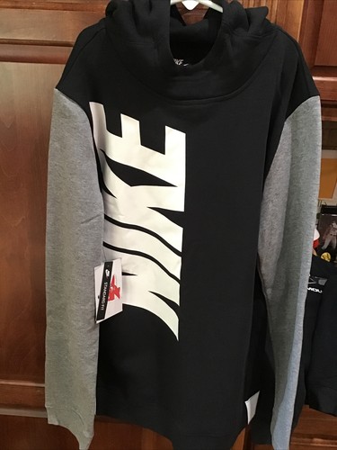 Boys medium nike sweatshirt - boys,
