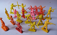 Figurines de bazar - 20 indiens et cowboys - Soldats en plastique années 1970-80