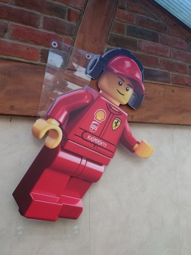 Lego ferrari man - f1,