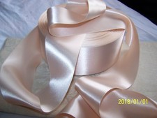 ANCIEN RUBAN EN SATIN DOUBLE FACE. SPLENDIDE. HAUT DE GAMME. Rose tendre. N°115