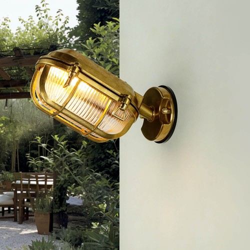 Cour lampe acier - lampe,