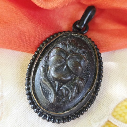 Ancien pendentif reliquaire - ancien,