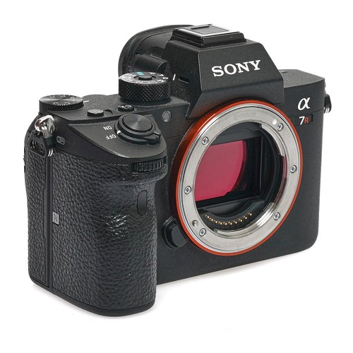 Sony alpha iii - sony,