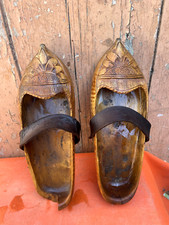 2 vieux Sabots 26 cm de long