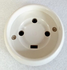 Legrand Prise Murale 3 P + T 20A Plastique Blanc "Neuf"