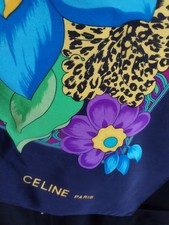 Magnifique châle carré