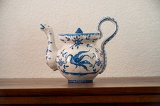 Théière en faience de de Martres-Tolosane décors Moustiers