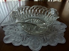 Saladier, coupe,  en verre lourd, travaillé, transparent