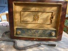 Grand poste radio - grand,