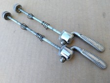 Paire d'attaches Pelissier