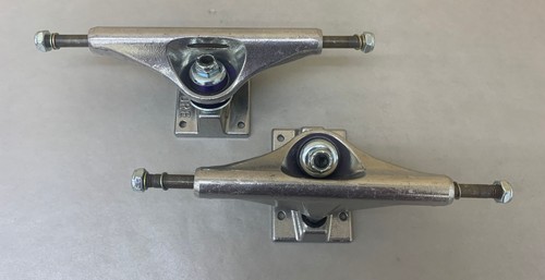 Venture skateboard trucks all - skateboard,