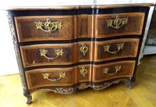 Commode arbalète Louis XV marqueterie bois rose palissandre noyer XVIIIème