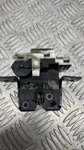Serrure coffre renault - serrure,