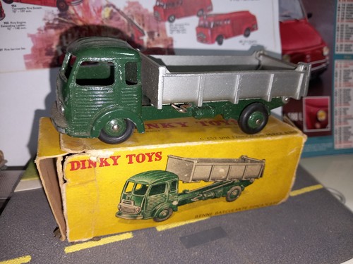 Dinky toys france simca - france, cargo