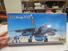 CA211 MAQUETTE HELLER 80316