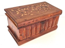 BOÎTE EN BOIS À SYSTÈME