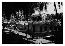 Inde, Srinagar, Bateau "The Golden Gleam" à l'amarrage, Tirage vintage, 194