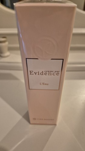 Eau parfum comme une - de,